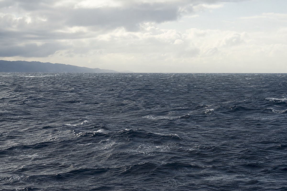 Open ocean swell off Oahu